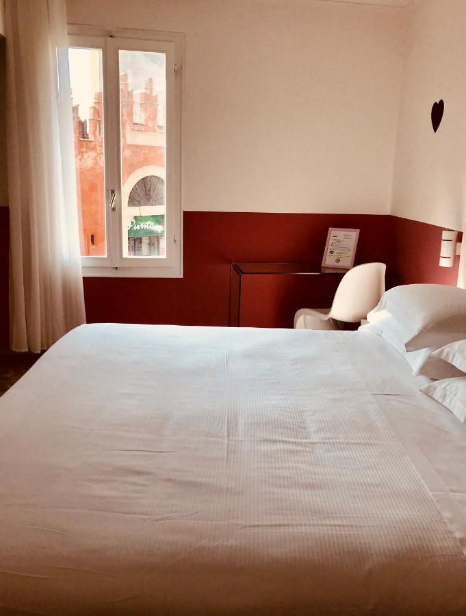 Dolce Verona Suites Экстерьер фото